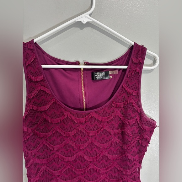 GUESS Sheath Dress Wine Scalloped Women's Size Fringe 8 Sleeveless Short - Picture 8 of 8